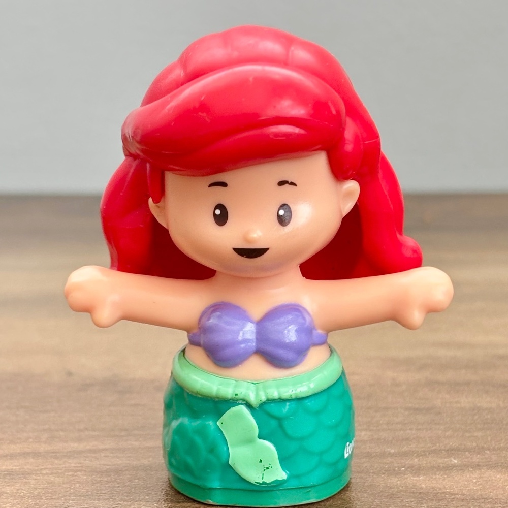 Fisher Price Little People Disney Princess ARIEL Little Mermaid Toy Figure 2017